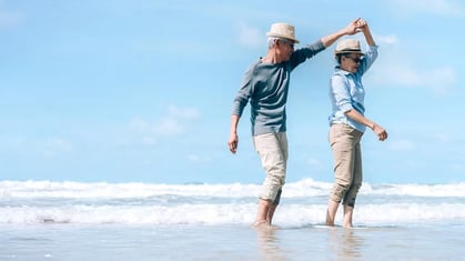 couple-on-beach_WIDE